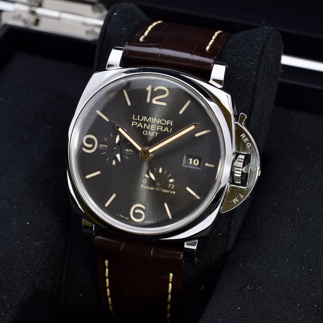 Panerai Luminor Due PAM00944 Image 5